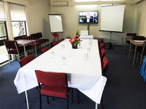 Edinburgh Motor Inn - Tourism Gold Coast 3