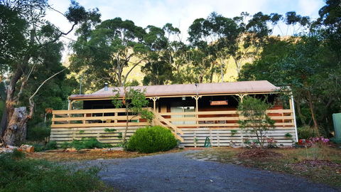 Ellimata Holiday Cottage - Tourism Gold Coast 0