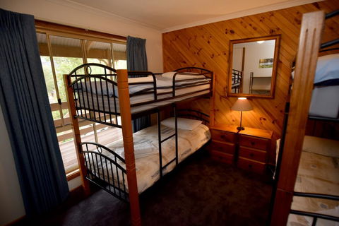 Ellimata Holiday Cottage - Tourism Gold Coast 3
