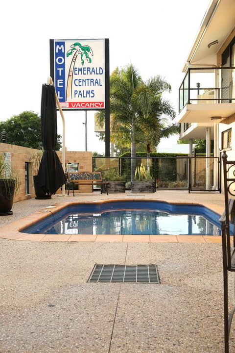 Emerald Central Palms Motel - Gold Coast 3