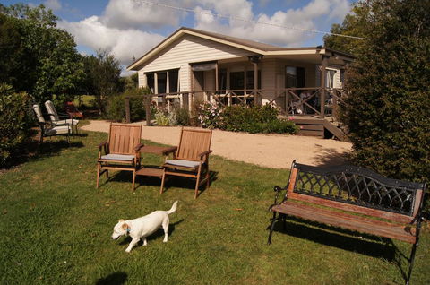 Emerald Hills Cottage - Tourism Gold Coast 0