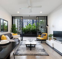 Emp - Work Remotely while Enjoying Your Stay - Tourism Gold Coast