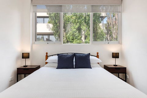 Explore Melbourne From A Convenient South Yarra Pad - Tourism Gold Coast 1