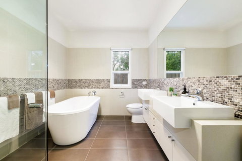 FAIRSEA RETREAT - RYE - Tourism Gold Coast 2