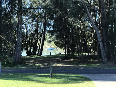 FAIRVIEW 25A - Waterfront Home - Tourism Gold Coast 0