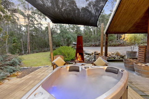 Falls River Luxury Accommodation - Tourism Gold Coast 2