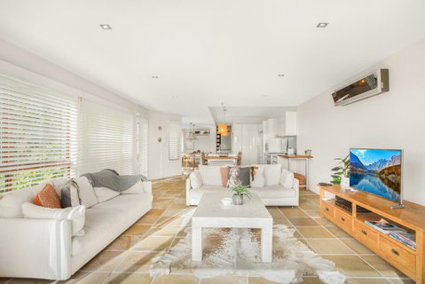 Family House With BBQ Deck, Water View And Parking - Tourism Gold Coast 0