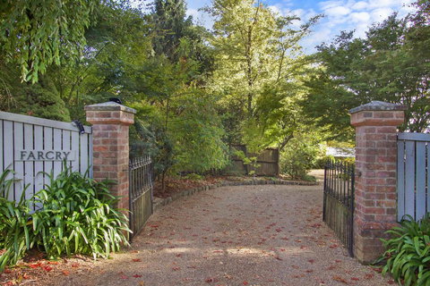 FARCRY - Tourism Gold Coast 0