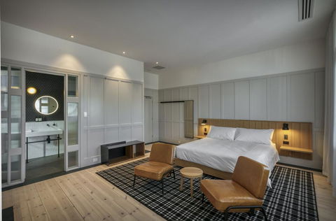 Farmers Home Hotel - Tourism Gold Coast 2