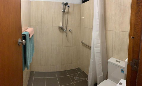 Finley Motel - Tourism Gold Coast 2