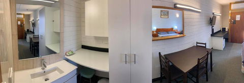 Finley Motel - Tourism Gold Coast 3