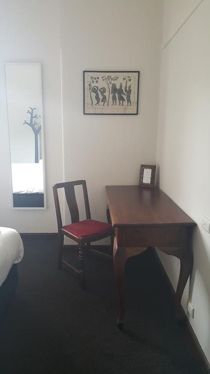 Fish Creek Hotel - Tourism Gold Coast 3