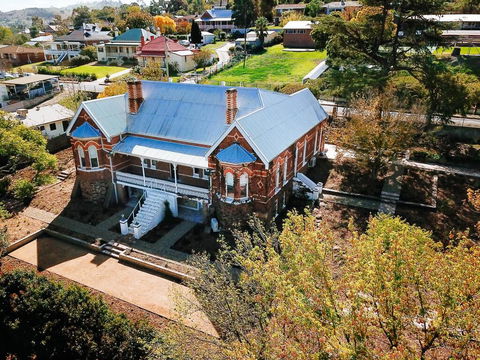 Flash Jacks Of Gundagai - Tourism Gold Coast 0