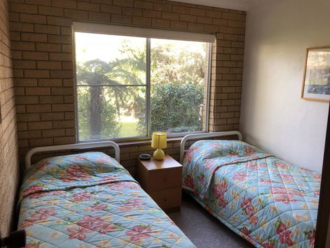 Flat 1-3 Bay Lane - Tourism Gold Coast 3