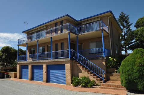 Flat 1-3 Bay Lane - Tourism Gold Coast 0