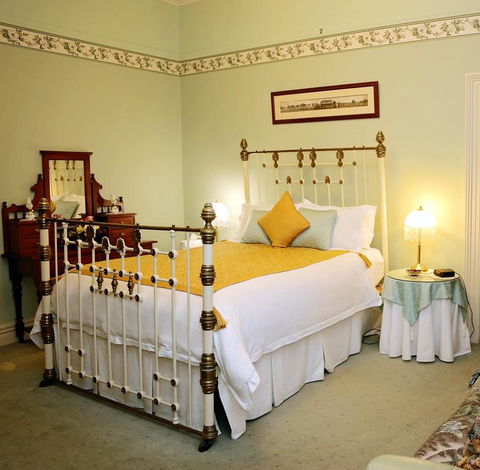 Forgandenny House B&B - Tourism Gold Coast 1