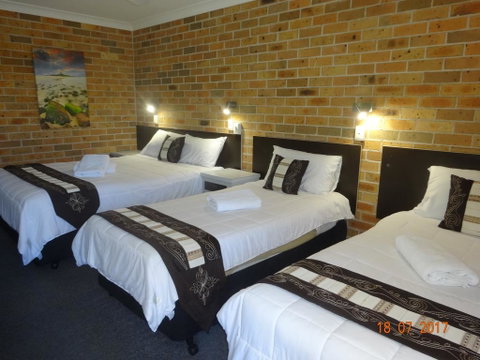 Forster Palms Motel - Tourism Gold Coast 0