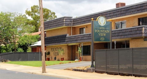 Fountain View Motel - Tourism Gold Coast 0