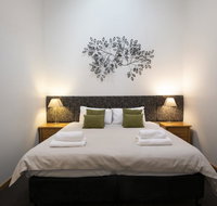 Four Mile Hut - Gold Coast