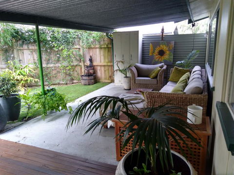 Friends Holiday House - Tourism Gold Coast 2