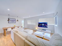 GCHM Beachside Getaway with Netflix  Wi-Fi