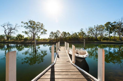 Gippsland Lakehouse - Tourism Gold Coast 2