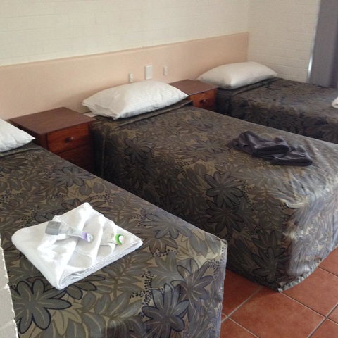 Gladstone Motel - Tourism Gold Coast 3