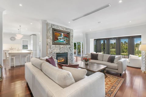 Glendower - Tourism Gold Coast 0