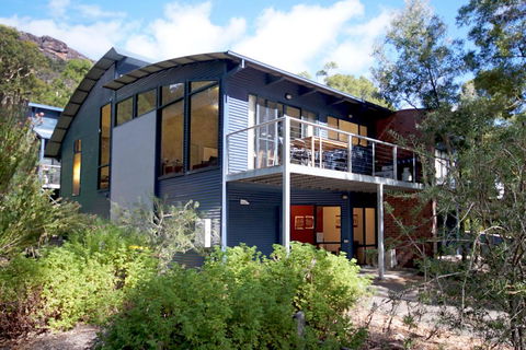 Glengarriff Townhouse 2 - Tourism Gold Coast 0