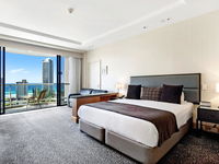Gold Tower in the Oaks Hotel Surfers Paradise - 1019