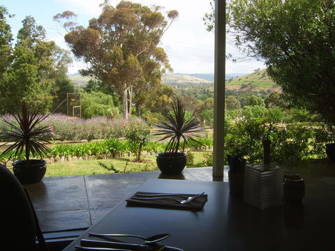 Golden Chain Garden Motor Inn Gundagai - Tourism Gold Coast 2