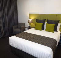 Golden Chain Tower Motor Inn - Tourism Gold Coast