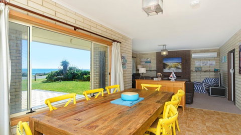 Golden Days - 30 Gold Coast Drive - Tourism Gold Coast 0