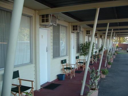 Golden Grain Motel - Tourism Gold Coast 0
