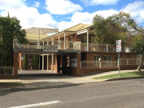 Golf Links Motel - Tourism Gold Coast 0