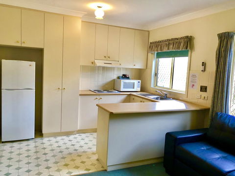 Golfview Motor Inn - Tourism Gold Coast 0
