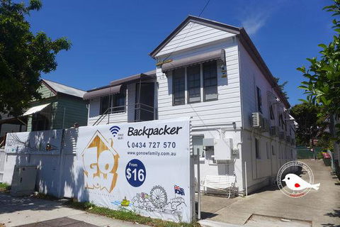 Gonow Family Backpackers Hostel - Tourism Gold Coast 0