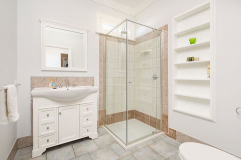 Gorgeous Alma St Villa - Tourism Gold Coast 2