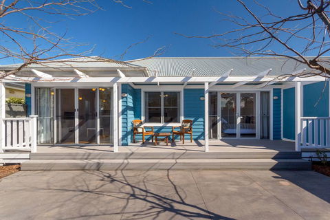 Gorgeous Alma St Villa - Tourism Gold Coast 0
