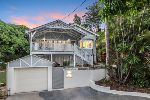 Gorgeous Home 3 Mins To Strand - Tourism Gold Coast 0