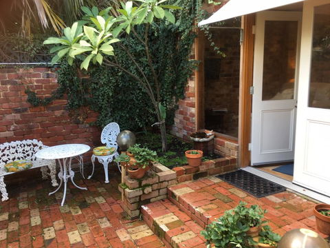 Gorgeous Studio 2 Minutes From The Heart Of Subiaco - Tourism Gold Coast 0