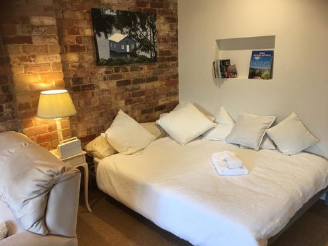 Gorgeous Studio 2 Minutes From The Heart Of Subiaco - Tourism Gold Coast 3