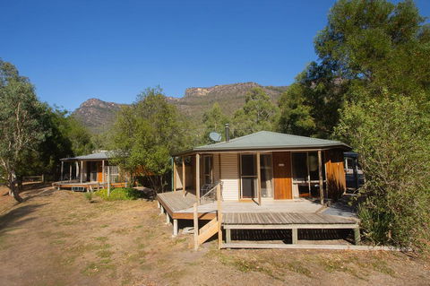 Grampians Chalets - Tourism Gold Coast 0
