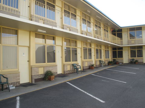 Grand Central Motel - Tourism Gold Coast 1