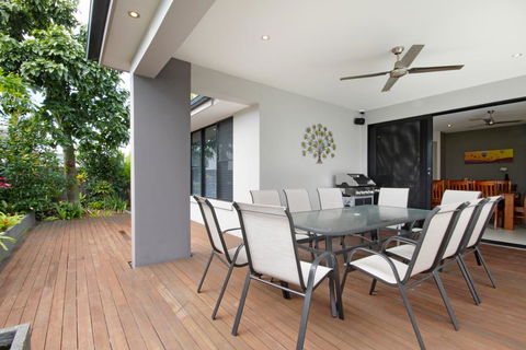Grand Parade - Gold Coast 2