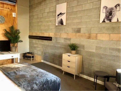 Granite Belt Cabins - Gold Coast 2