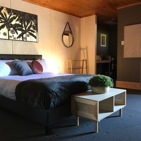 Granite Belt Cabins - Gold Coast 3