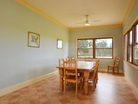 Grasmere Estate Homestead - Hear The Lions Roar From Nearby Hunter Valley Zoo - Gold Coast 1