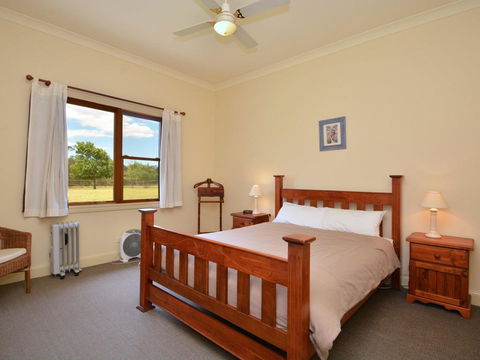 Grasmere Estate Homestead - Hear The Lions Roar From Nearby Hunter Valley Zoo - Gold Coast 2