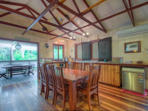 Greenhouse - Rainbow Shores, Privacy And Relaxation Equals Paradise - Tourism Gold Coast 1